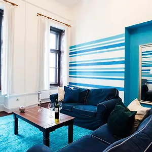 Indigo With Free Parking Apartment Budapest
